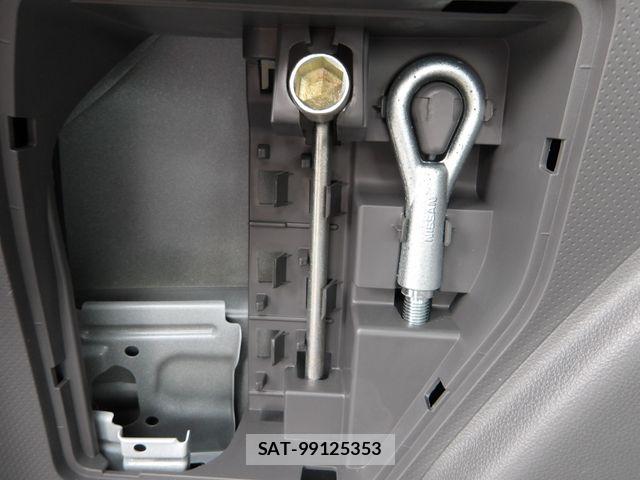 Nissan NV150 AD 2022-03 8884114-23