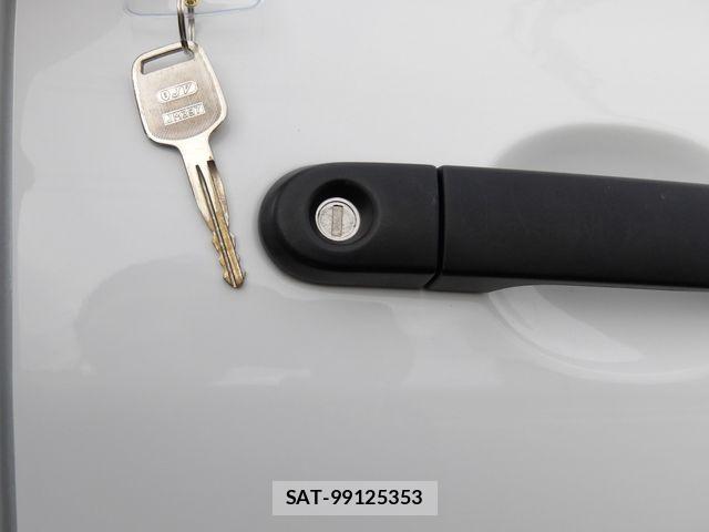 Nissan NV150 AD 2022-03 8884114-7