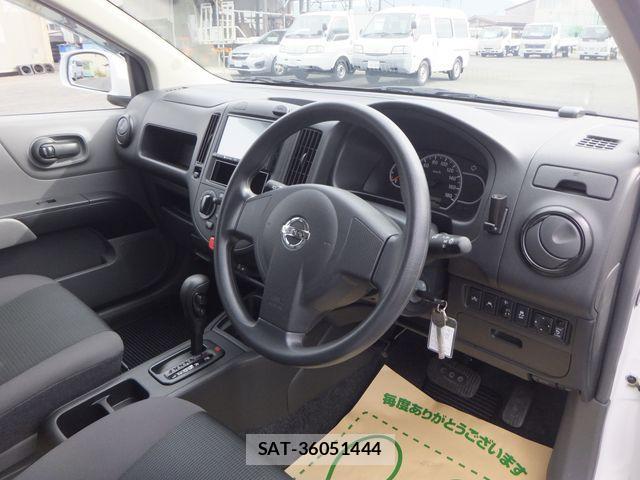 Nissan NV150 AD 2020-04 1338757-12