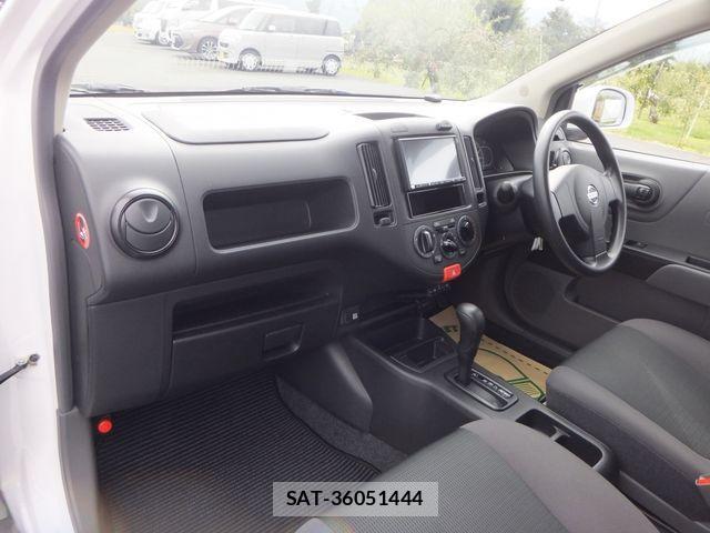 Nissan NV150 AD 2020-04 1338757-15