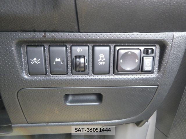 Nissan NV150 AD 2020-04 1338757-24