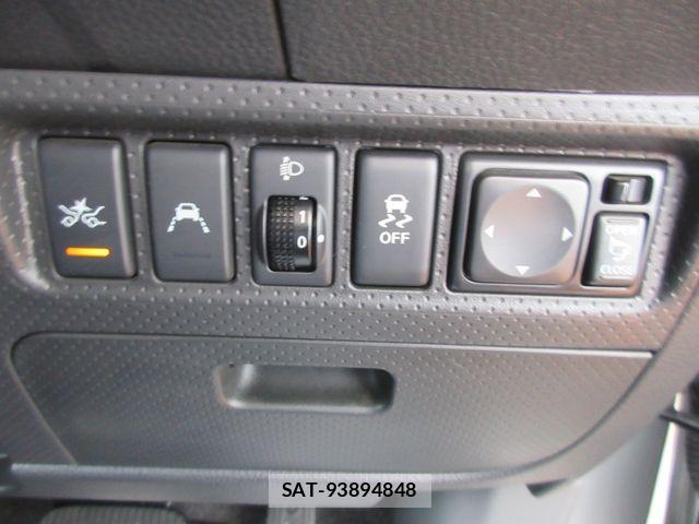 Nissan NV150 AD 2020-10 5874735-4