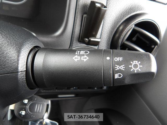 Nissan NV150 AD 2021-02 6305747-12