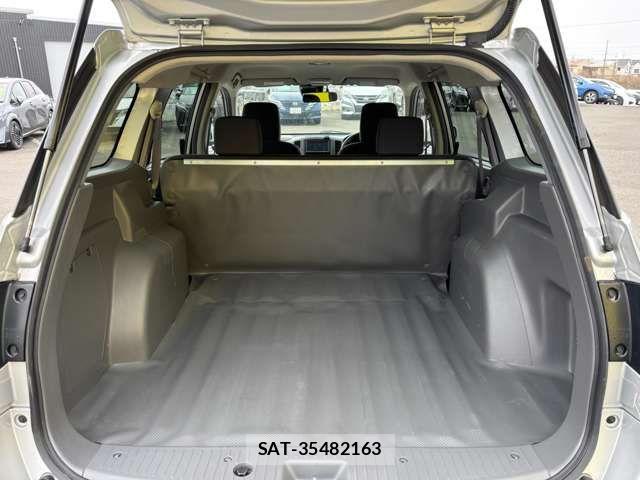 Nissan NV150 AD 2020-11 6910713-17