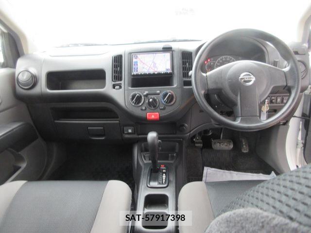 Nissan NV150 AD 2021-04 7060067-9
