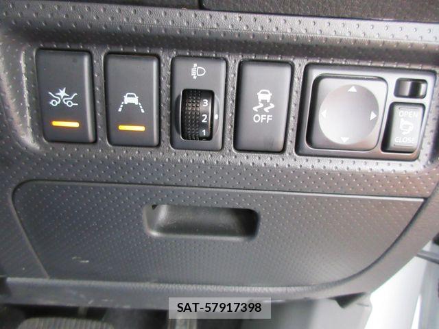 Nissan NV150 AD 2021-04 7060067-4