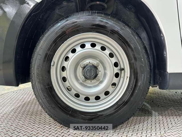 Nissan NV150 AD 2020-05 7329095-29