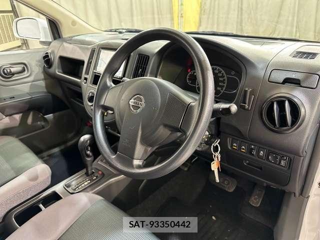 Nissan NV150 AD 2020-05 7329095-8