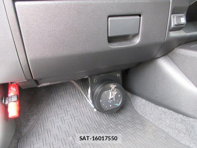 Nissan NV150 AD 2021-04 7618975-26