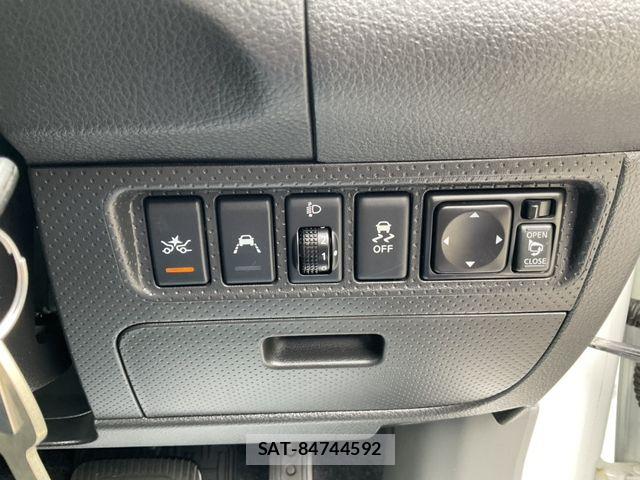 Nissan NV150 AD 2020-01 7618976-17