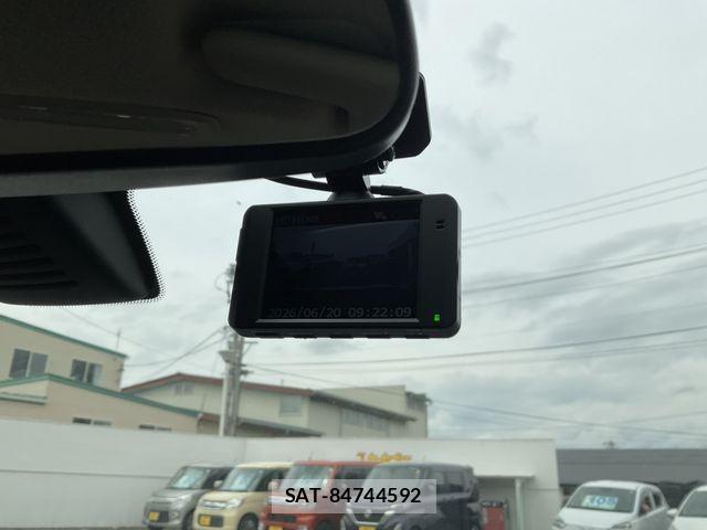 Nissan NV150 AD 2020-01 7618976-19