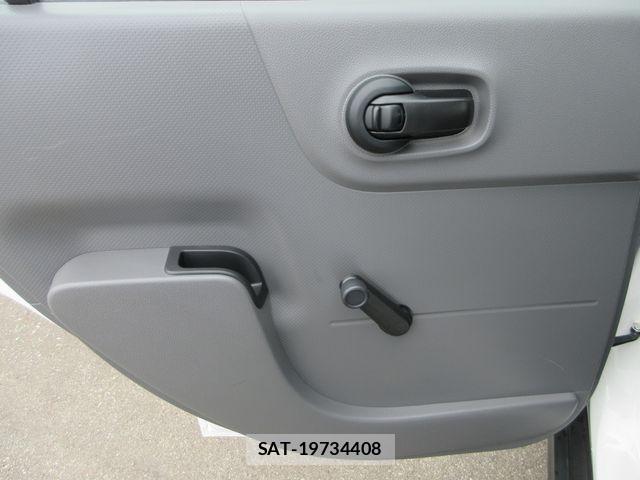 Nissan NV150 AD 2019-01 8100994-15