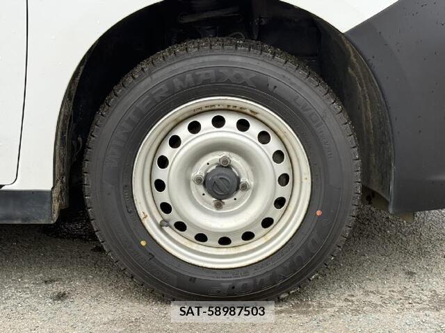 Nissan NV150 AD 2021-05 8101002-16