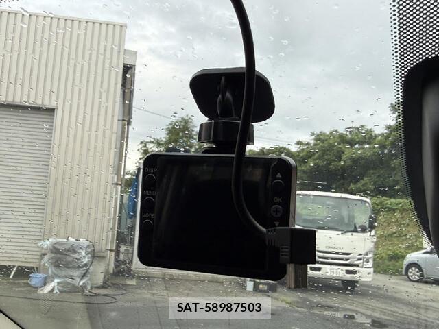 Nissan NV150 AD 2021-05 8101002-7