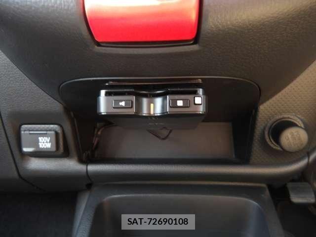 Nissan NV150 AD 2018-07 8316169-19