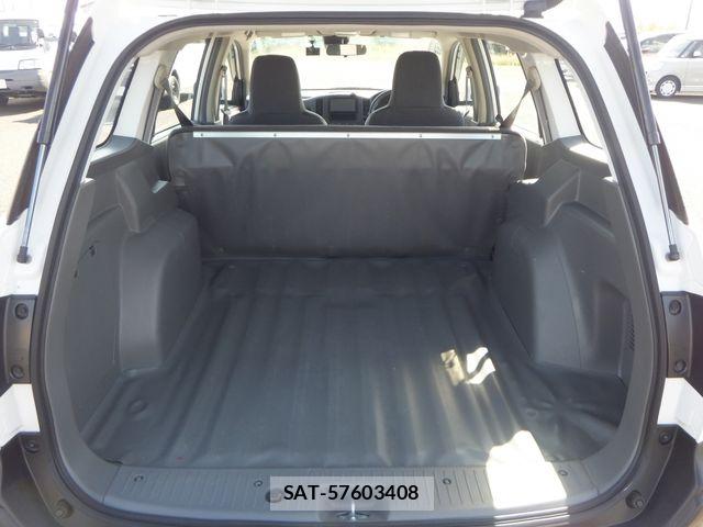 Nissan NV150 AD 2020-08 8797018-8
