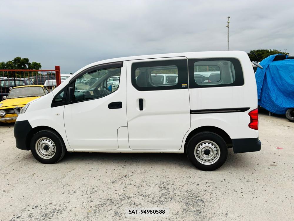 Nissan NV200 VANETTE WAGON 2020-07 8608069-1