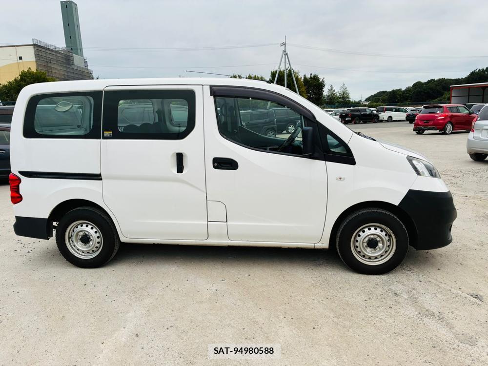 Nissan NV200 VANETTE WAGON 2020-07 8608069-5