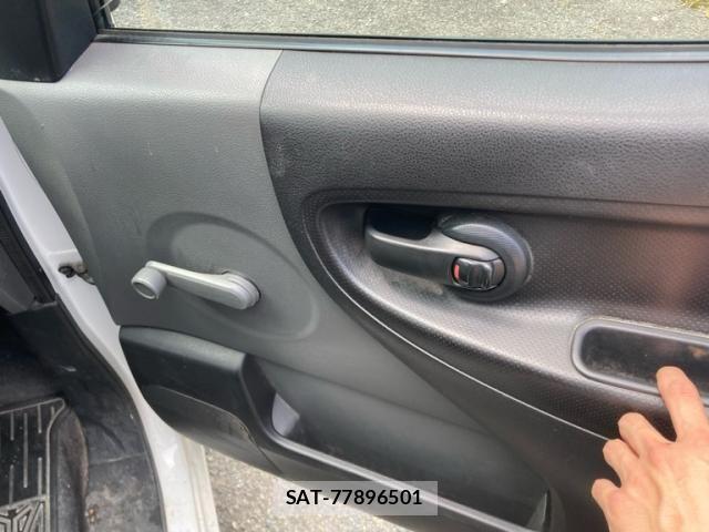 Nissan VANETTE VAN 2012-04 8101004-13