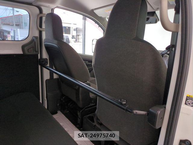 Nissan VANETTE VAN 2021-05 8158950-27