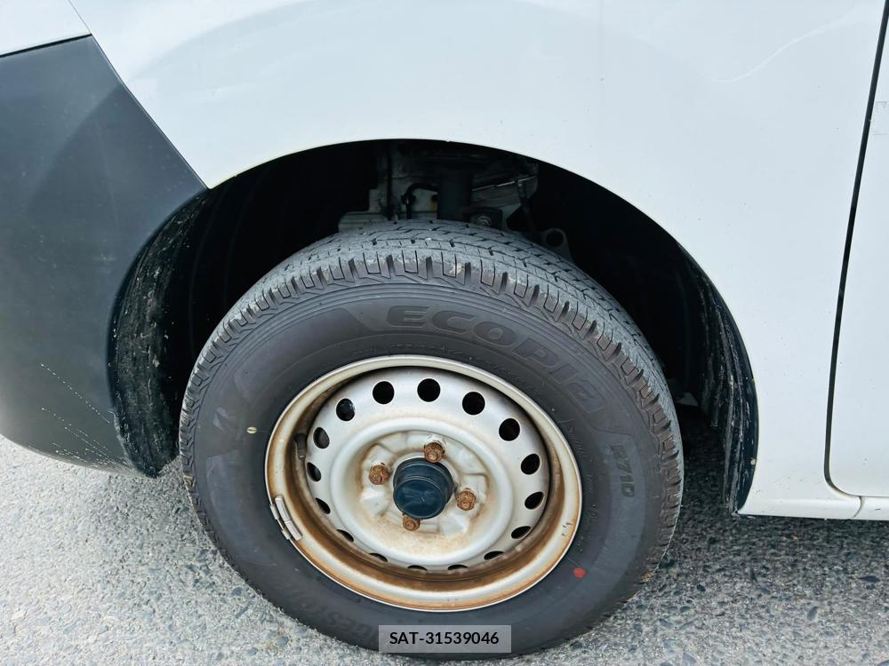 Nissan VANETTE VAN 2020-04 8156573-30