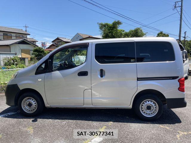 Nissan VANETTE VAN 2015-07 8209350-7