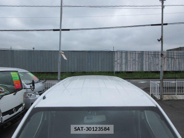 Nissan VANETTE VAN 2016-02 8458126-9
