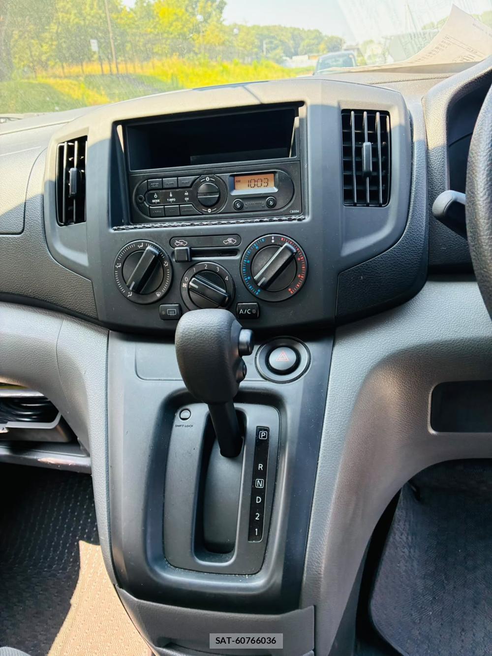 Nissan VANETTE VAN 2019-07 8483664-18