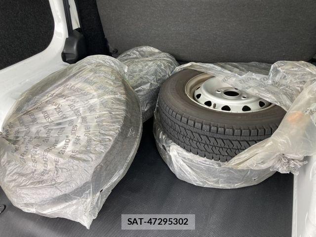 Nissan VANETTE VAN 2021-07 8830926-28