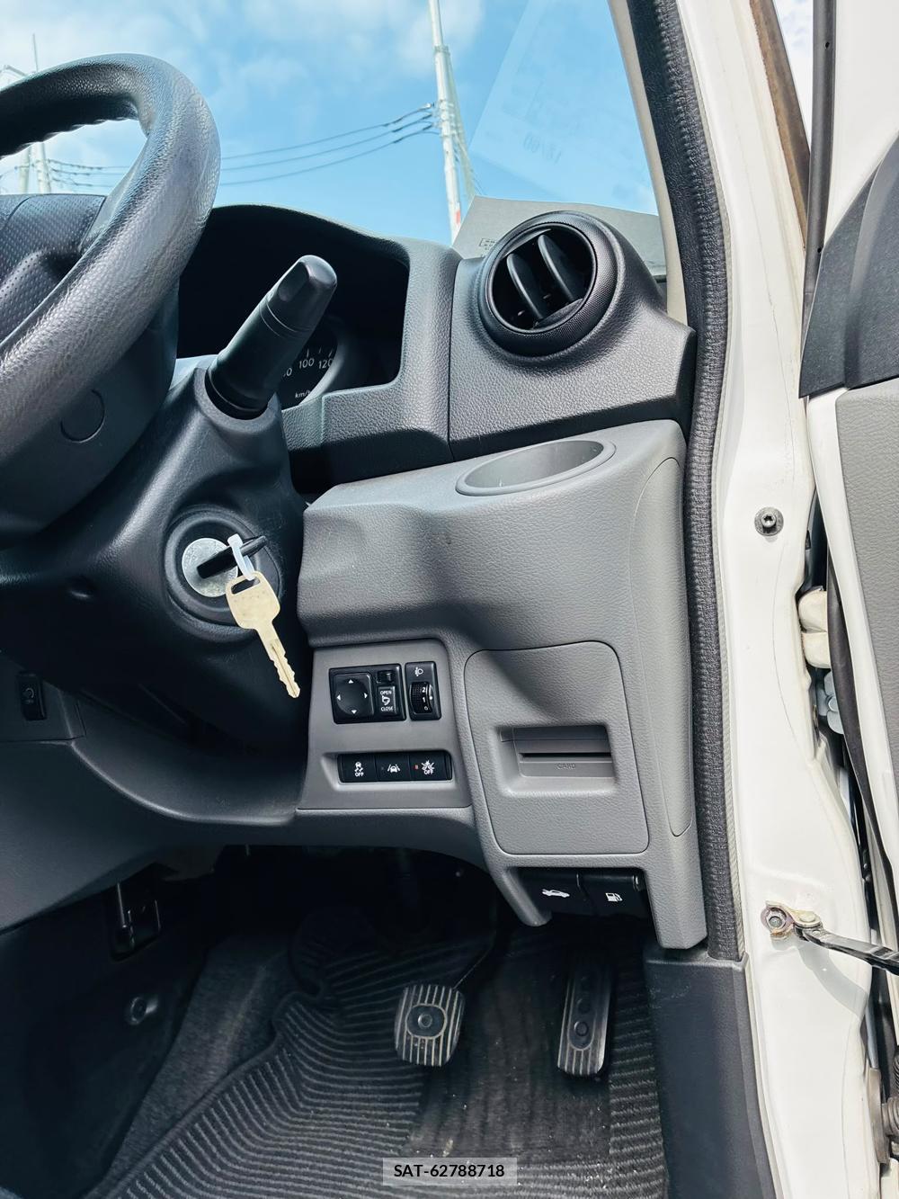 Nissan VANETTE VAN 2021-08 8768903-16