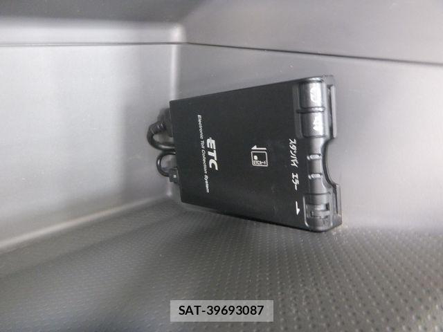 Nissan VANETTE VAN 2018-06 8075011-24