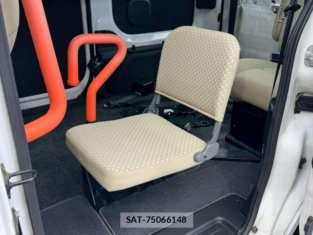 Nissan NV200 VANETTE WAGON 2012-03 7216355-11