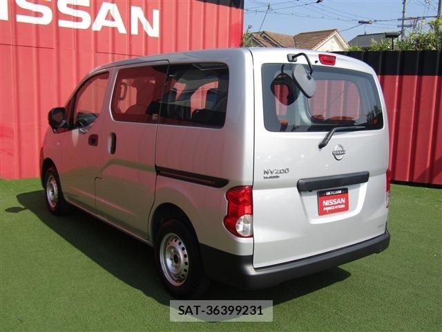 Nissan NV200 VANETTE WAGON 2024-06 8209352-1