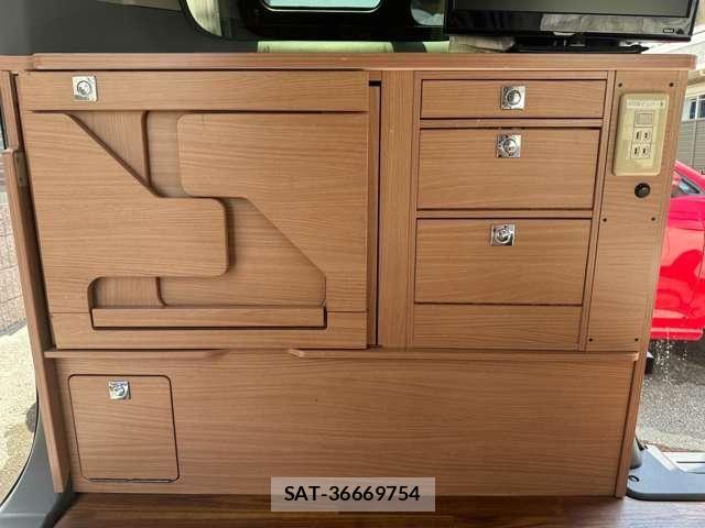 Nissan NV200 VANETTE WAGON 2019-06 8628218-24