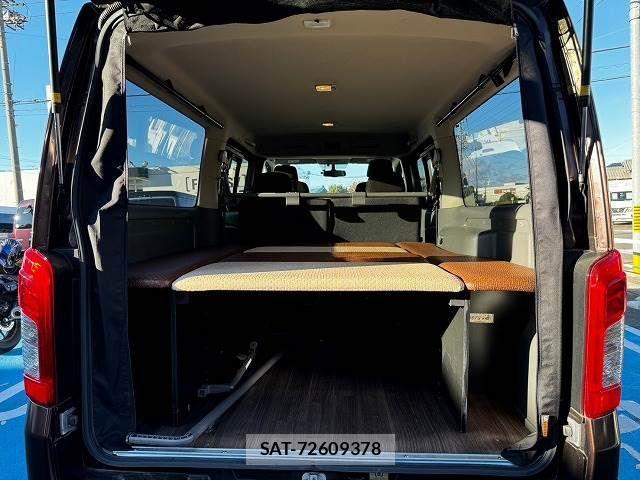 Nissan NV350 Caravan 2017-06 622199-19