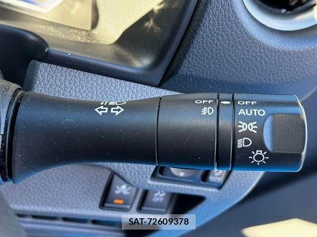 Nissan NV350 Caravan 2017-06 622199-3