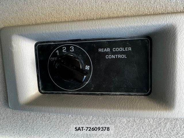 Nissan NV350 Caravan 2017-06 622199-6