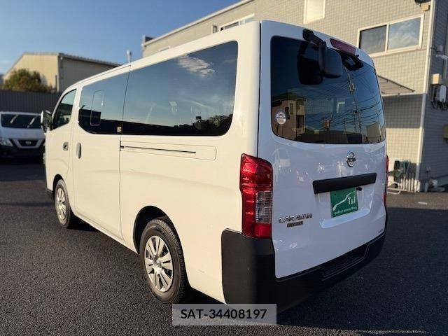 Nissan NV350 Caravan 2021-10 958729-1