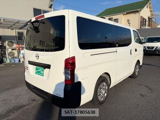 Nissan NV350 Caravan 2021-10 958731-1