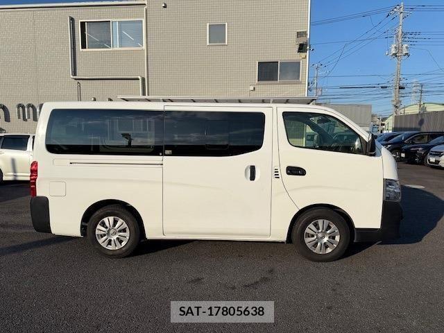 Nissan NV350 Caravan 2021-10 958731-24