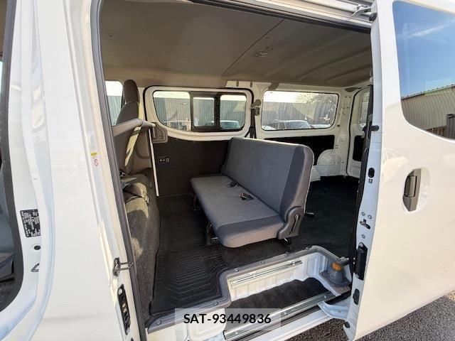 Nissan NV350 Caravan 2021-10 958727-13
