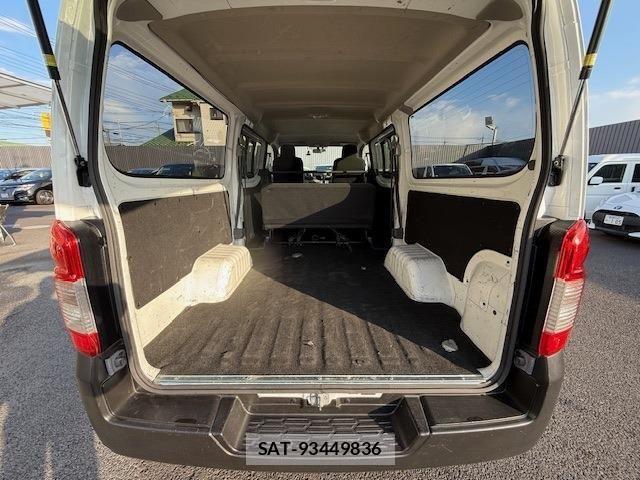 Nissan NV350 Caravan 2021-10 958727-21