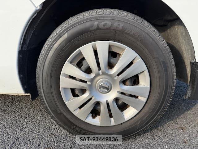 Nissan NV350 Caravan 2021-10 958727-3