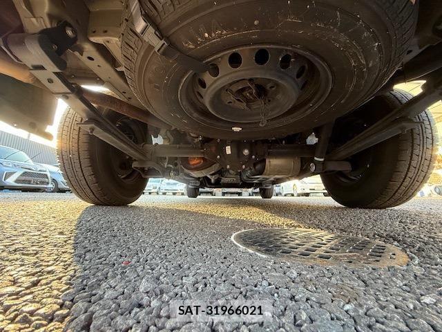 Nissan NV350 Caravan 2021-10 958728-27