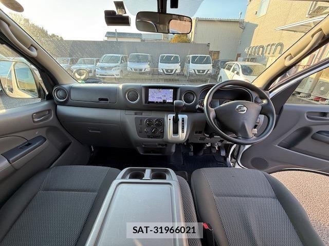 Nissan NV350 Caravan 2021-10 958728-2