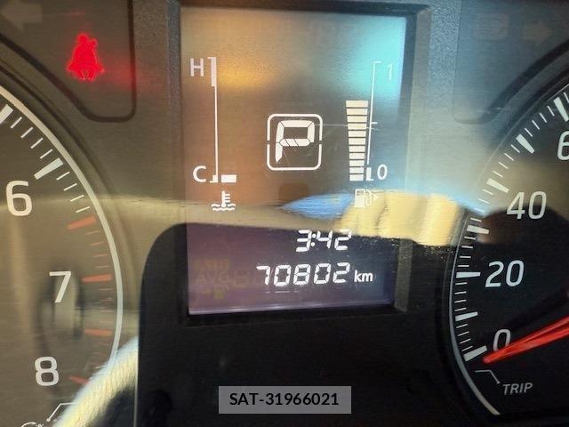 Nissan NV350 Caravan 2021-10 958728-4