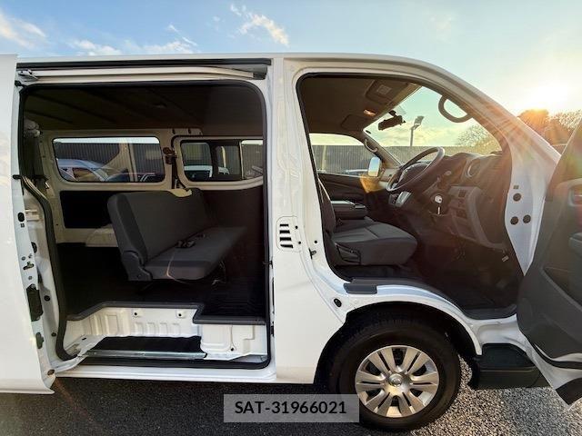 Nissan NV350 Caravan 2021-10 958728-7