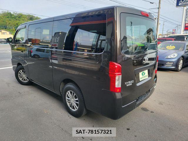 Nissan NV350 Caravan 2014-06 1003920-13
