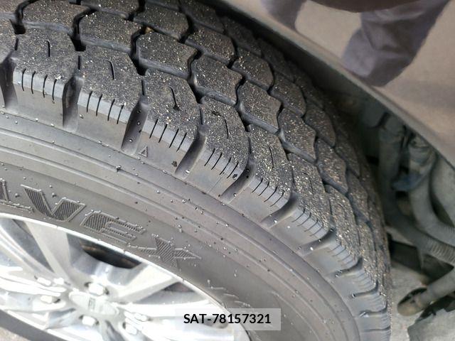Nissan NV350 Caravan 2014-06 1003920-17