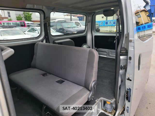 Nissan NV350 Caravan 2014-03 1073611-6